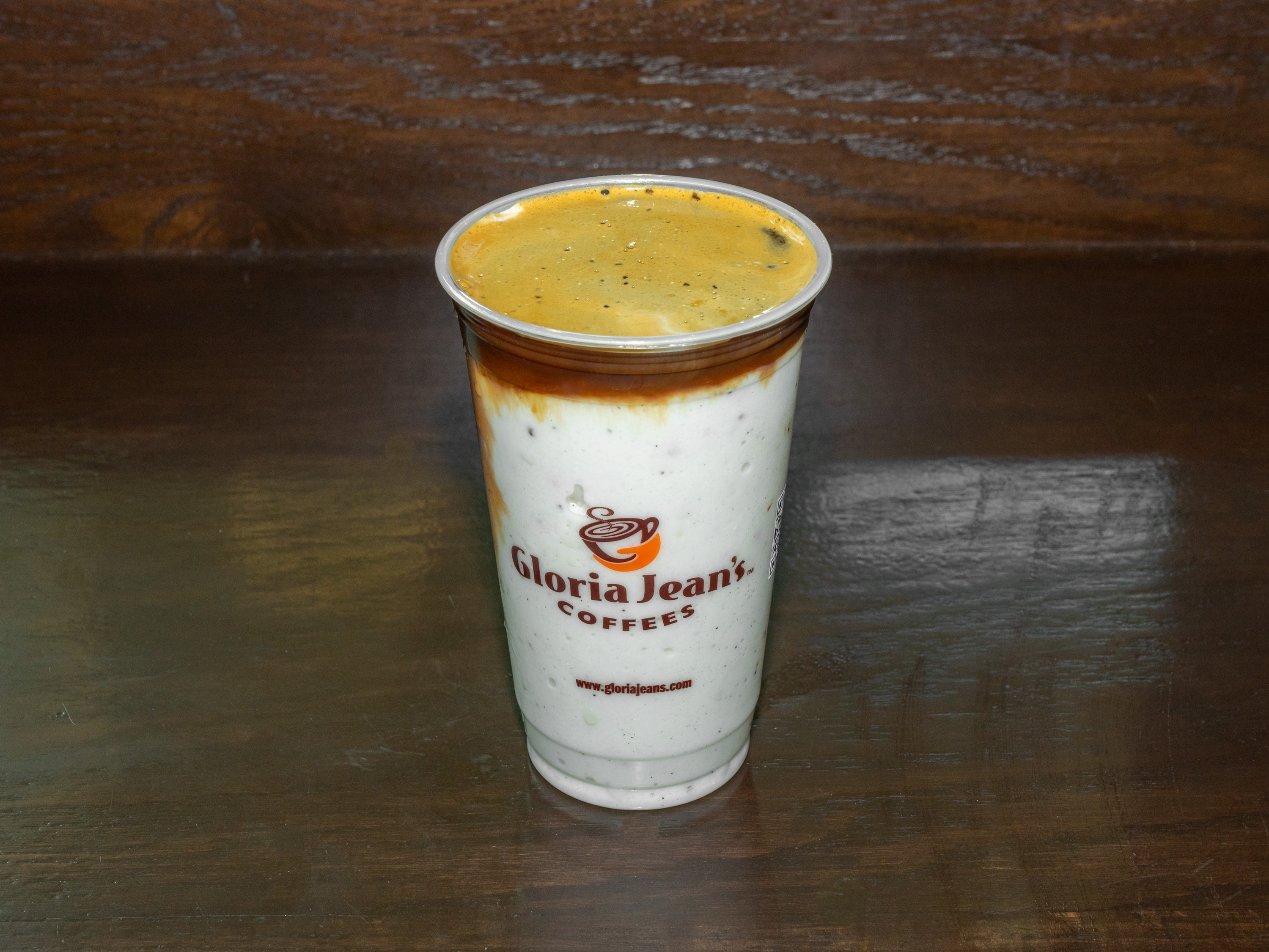 Order Vanilla Caramel Latte food online from Gloria Jean's Coffee #2 store, Chicago Ridge on bringmethat.com