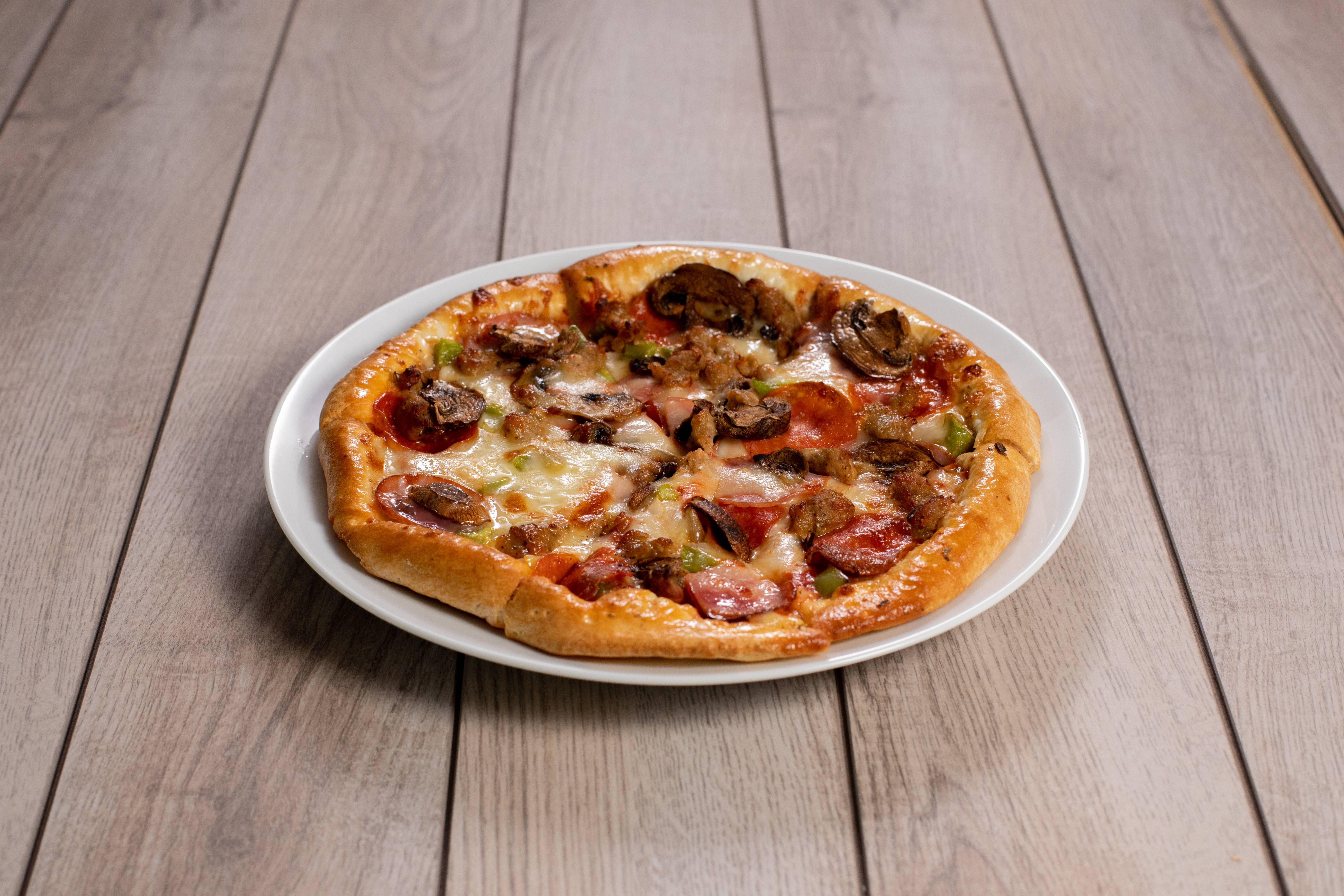 Order The Works Pizza food online from Doubledave Pizzaworks store, Houston on bringmethat.com