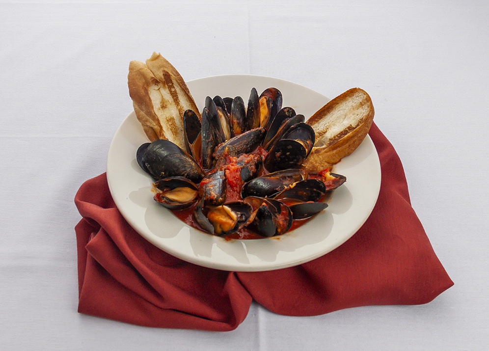 Order Mussels Red food online from Fratellis Italian Restaurant store, Burlington on bringmethat.com