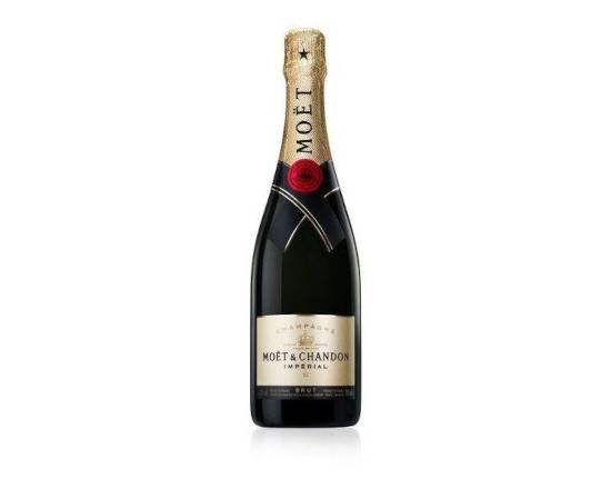 Order Moet & Chandon Imperial Brut, 750mL champagne (12.0% ABV) food online from NEWBRIDGE WINES & SPIRITS CORP store, Levittown on bringmethat.com