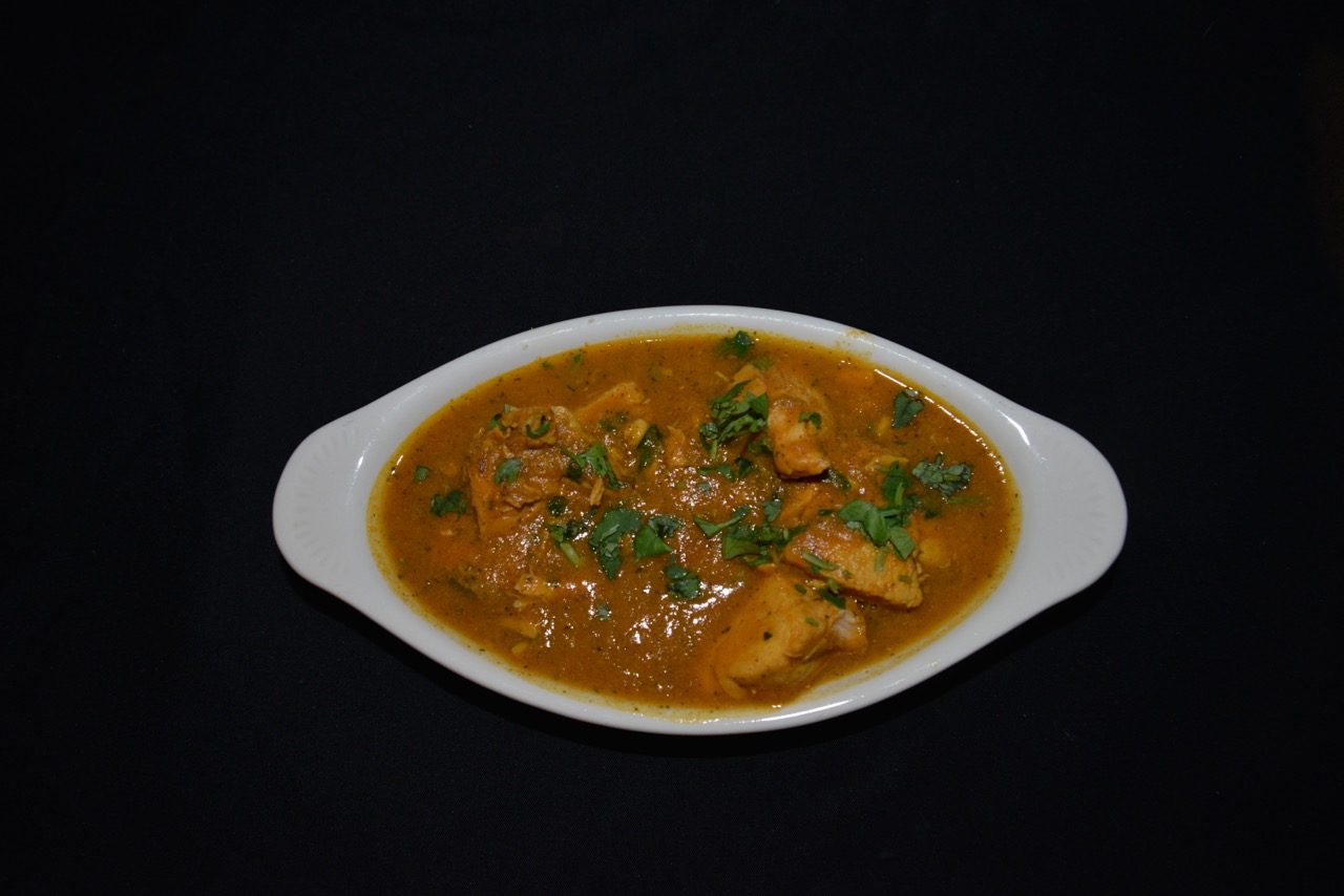 Order Chicken Curry food online from India Tandoori store, Los Angeles on bringmethat.com