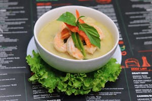 Order 22. Green Curry food online from Miko Thai Kitchen store, Hudson on bringmethat.com