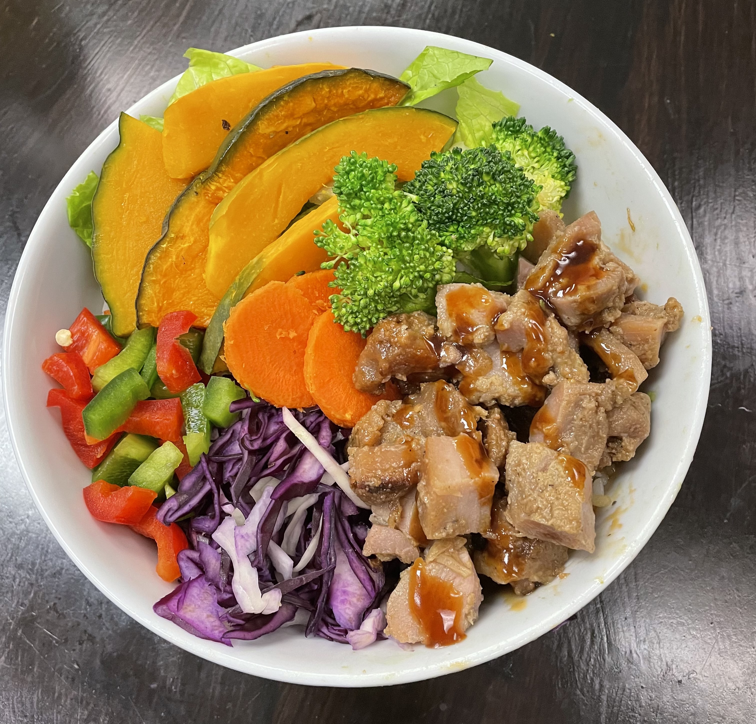 Order 10. Grilled Chicken Bowl food online from TK's Fruit Produce & Bubble Tea store, Morgantown on bringmethat.com