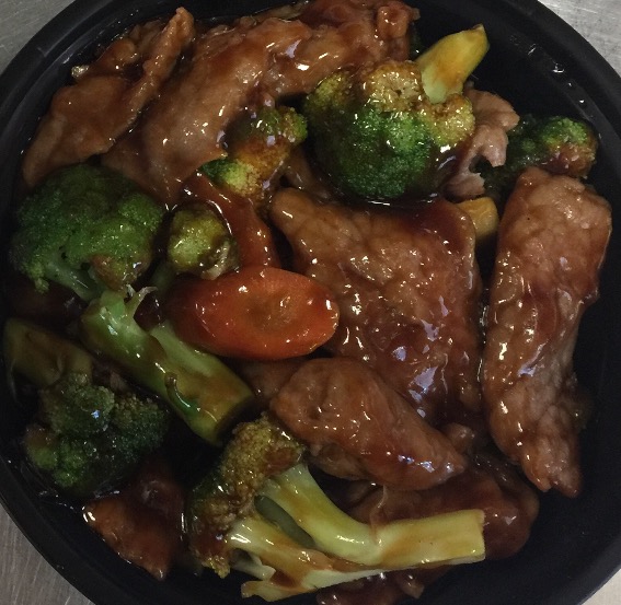 Order 82. Beef with Broccoli food online from Shun Cheong Chinese Restaurant store, La Vergne on bringmethat.com