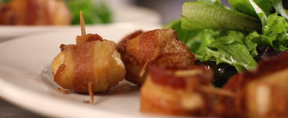 Order Bacon Wrapped Scallops food online from Roto Features store, South Burlington on bringmethat.com