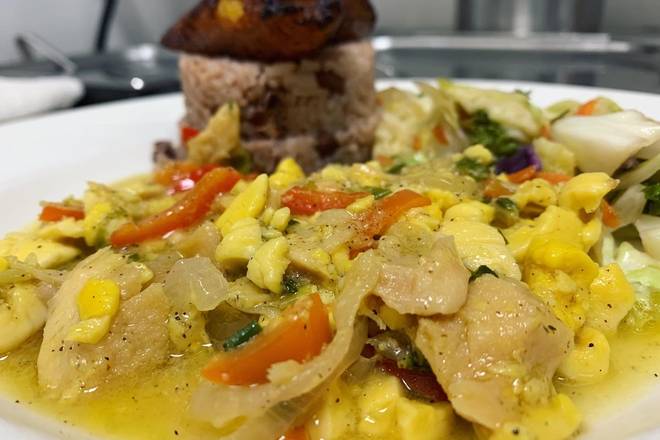 Order ACKEE & SALTFISH (RICE AND PEAS) food online from 11 Hauz Authentic Jamaican Food store, Park City on bringmethat.com