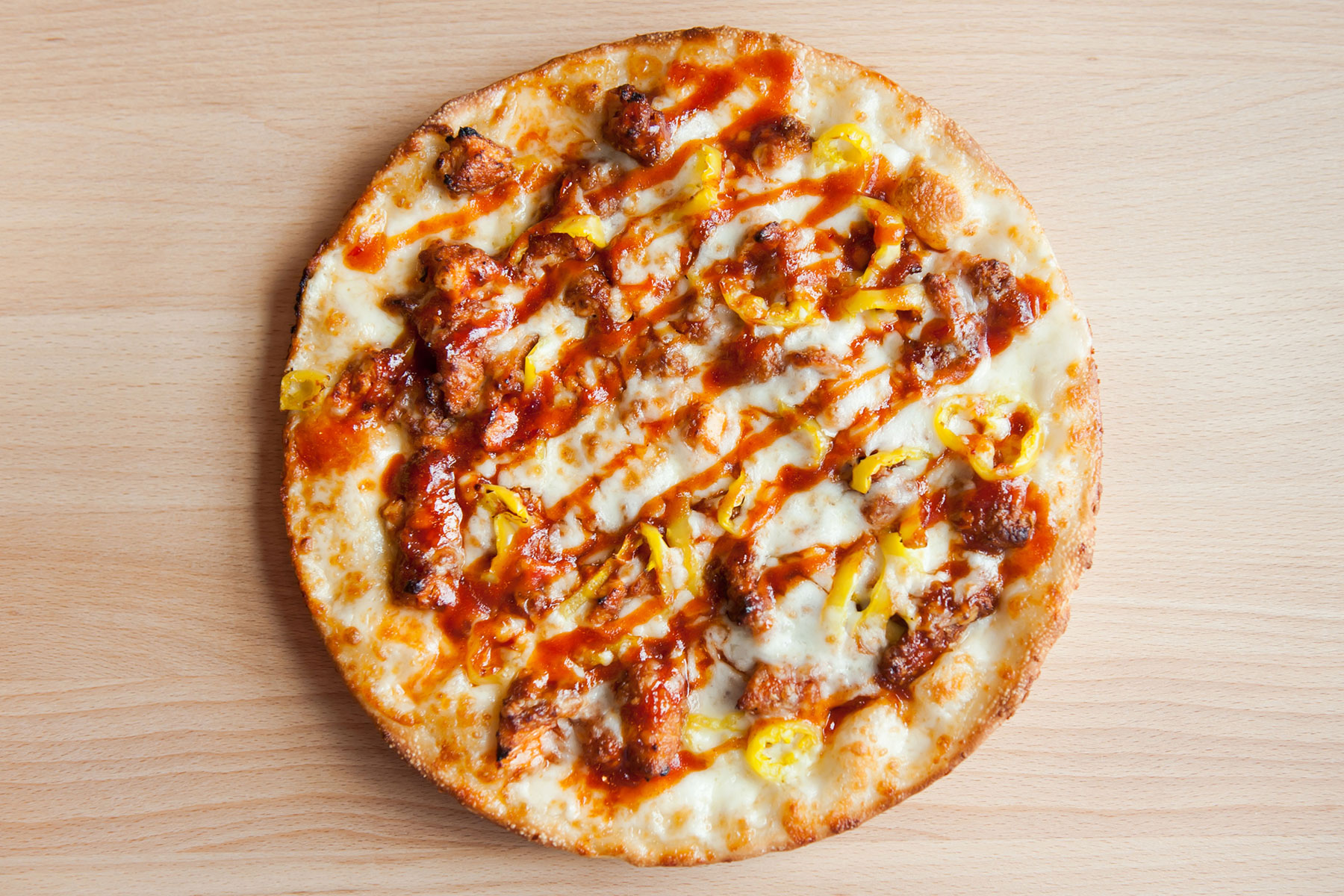Order Sriracha Pizza food online from Piezoni store, Franklin on bringmethat.com