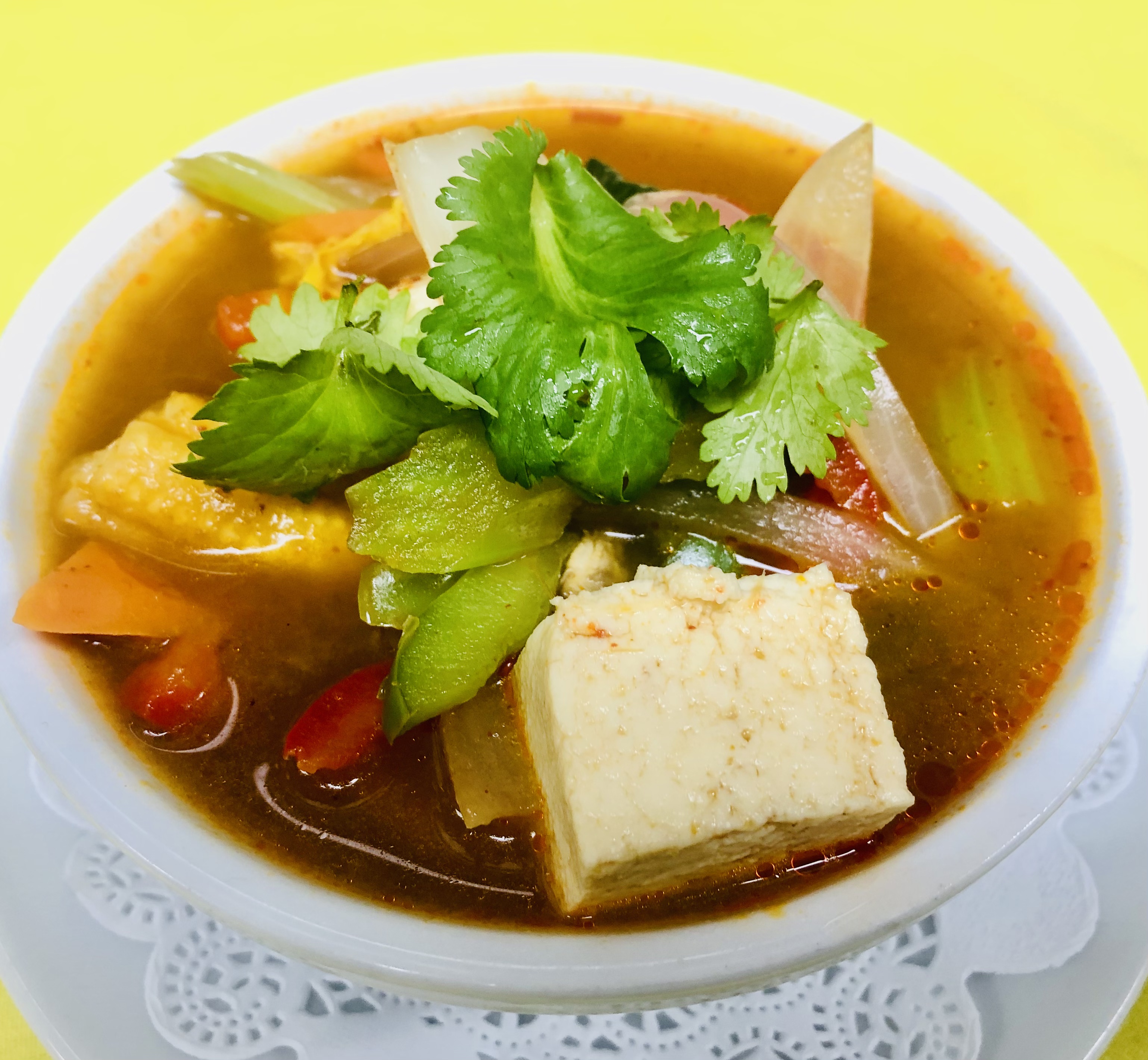 Order 9. Tom Yum Pak (Vegi&Tofu Soup) food online from Diamond Thai store, Somerset on bringmethat.com