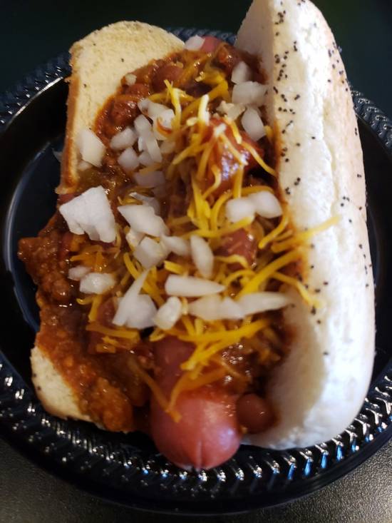 Order Chili Dog food online from Sporty Restaurant & Catering store, Bloomingdale on bringmethat.com