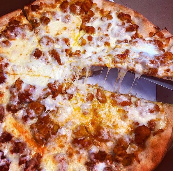 Order Buffalo Chicken Pizza - 16" food online from Phil's Pizzeria & Restaurant store, Montvale on bringmethat.com