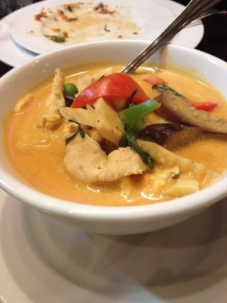 Order 31. Red Curry food online from Bua Luang Thai  store, Albany on bringmethat.com