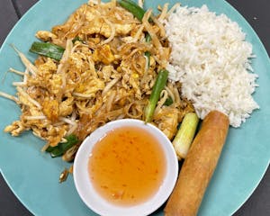 Order L2. Pad Thai food online from Thai Der store, Las Vegas on bringmethat.com