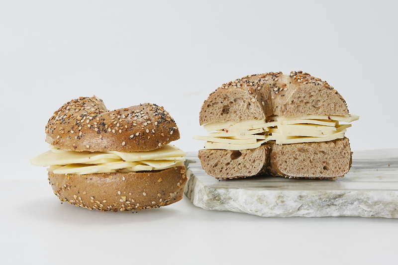 Order Pepper Jack Cheese Sandwich food online from Murray's Bagels store, New York on bringmethat.com