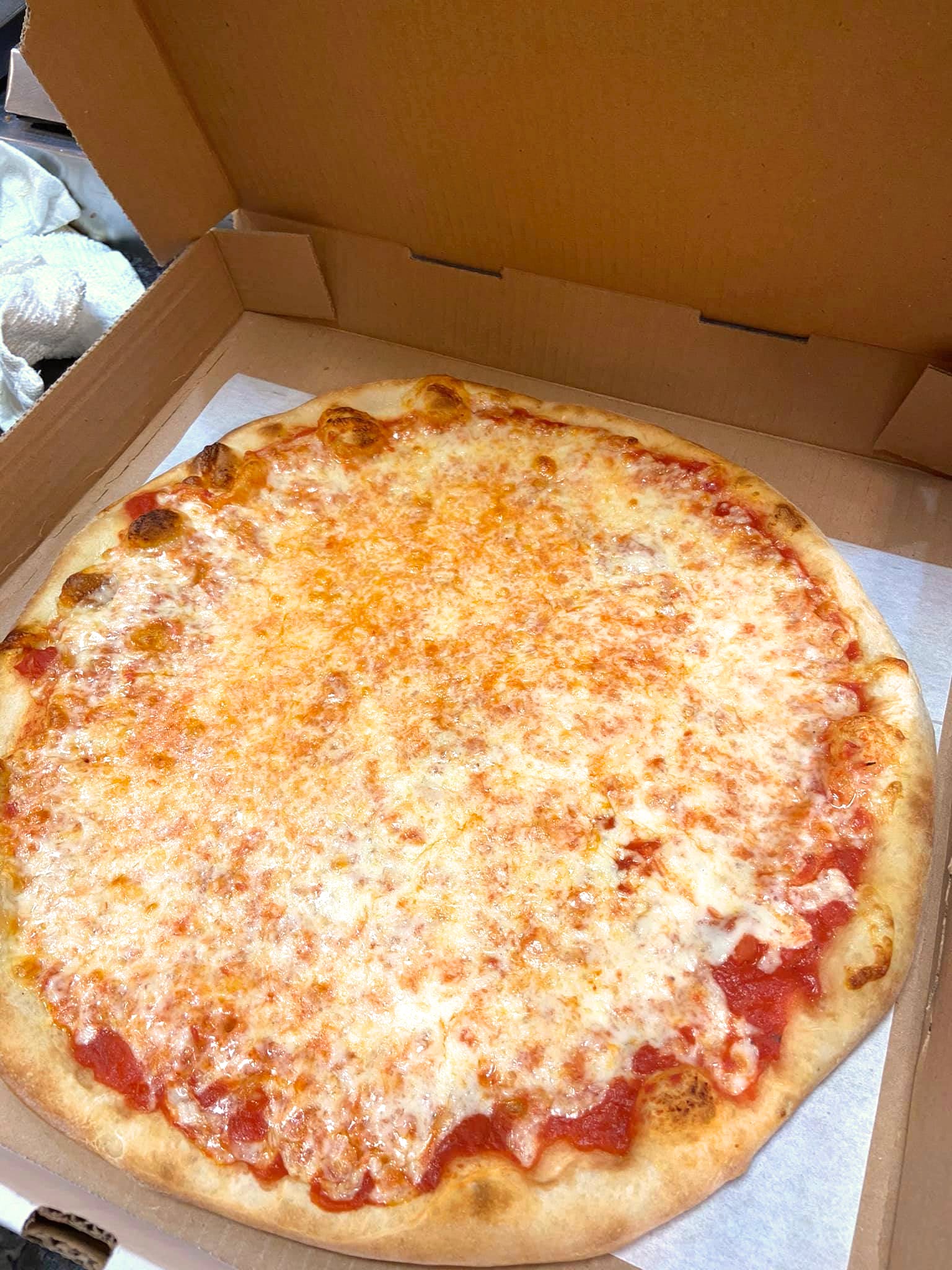 Order Cheese Pizza - Medium 14" food online from Scotto Pizza store, Berlin on bringmethat.com