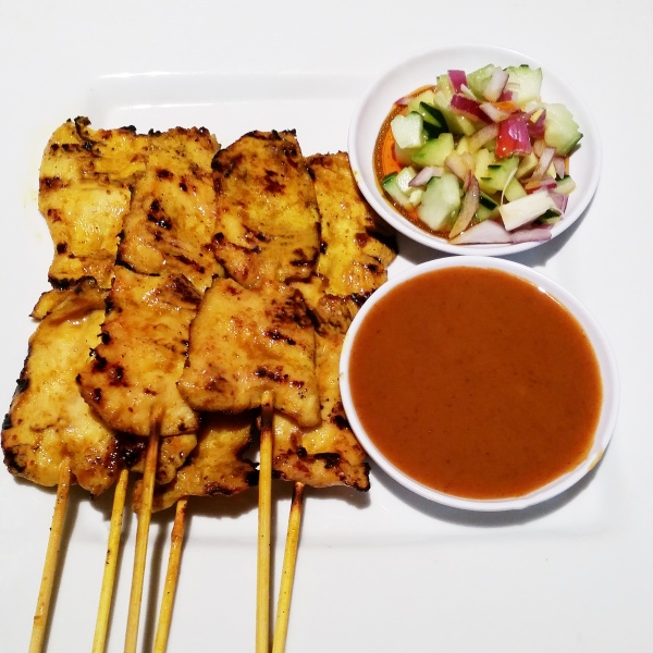 Order 12. Chicken Satay Dinner Combination food online from Rincome store, Northridge on bringmethat.com