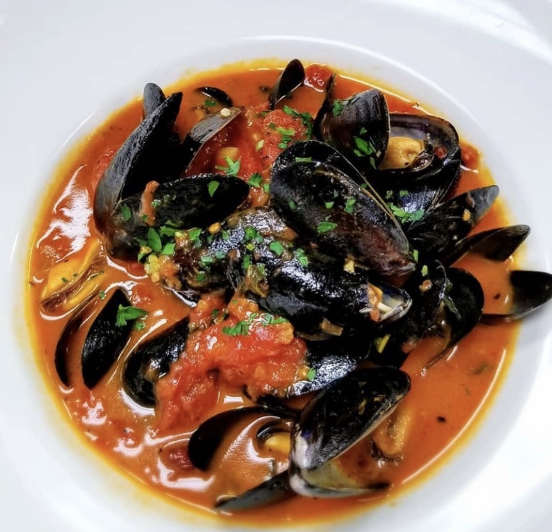 Order Mussels food online from Benvenuti Italian Restaurant store, Norman on bringmethat.com