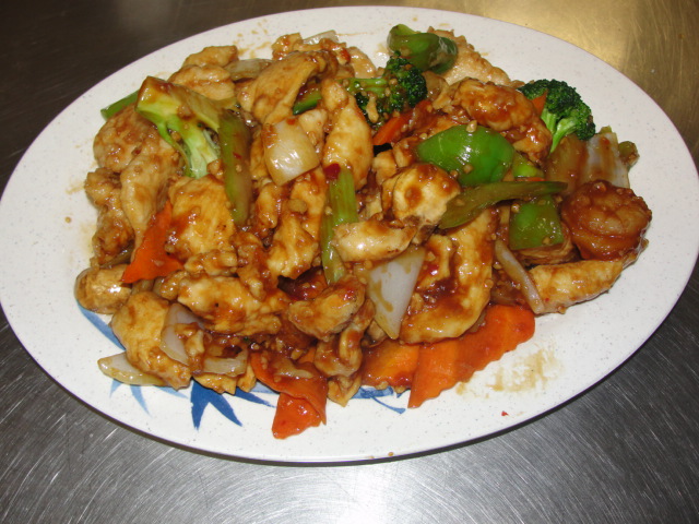 Order 17. Hot Spicy Chicken with Vegetables  food online from China Garden store, Menifee on bringmethat.com