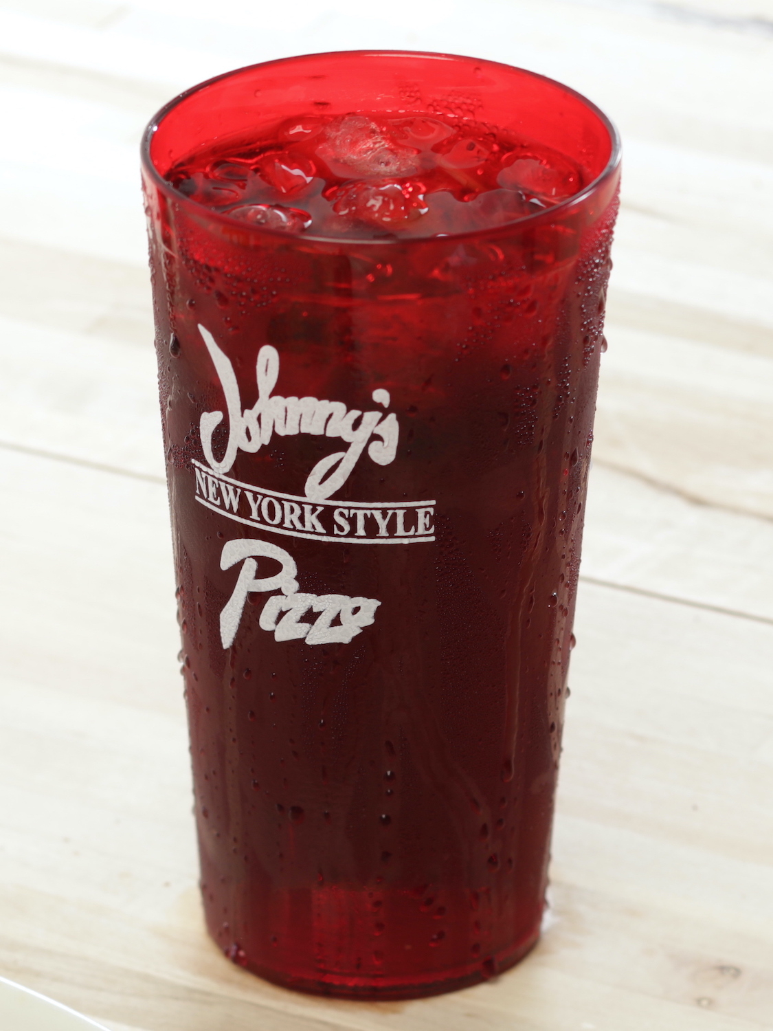 Order Diet Coke food online from Johnny's New York Style Pizza store, Suwanee on bringmethat.com