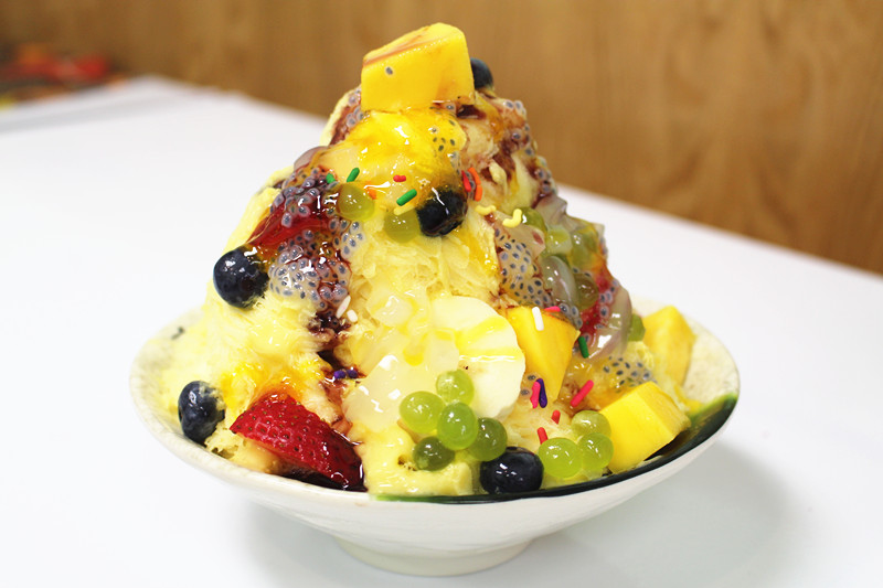 Order Mixed Fruit Snow Ice food online from Sunshine Ice store, Weehawken on bringmethat.com
