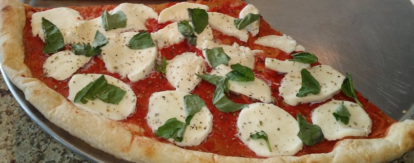 Order Caprese Pizza food online from Eato Pizza store, Nottingham on bringmethat.com