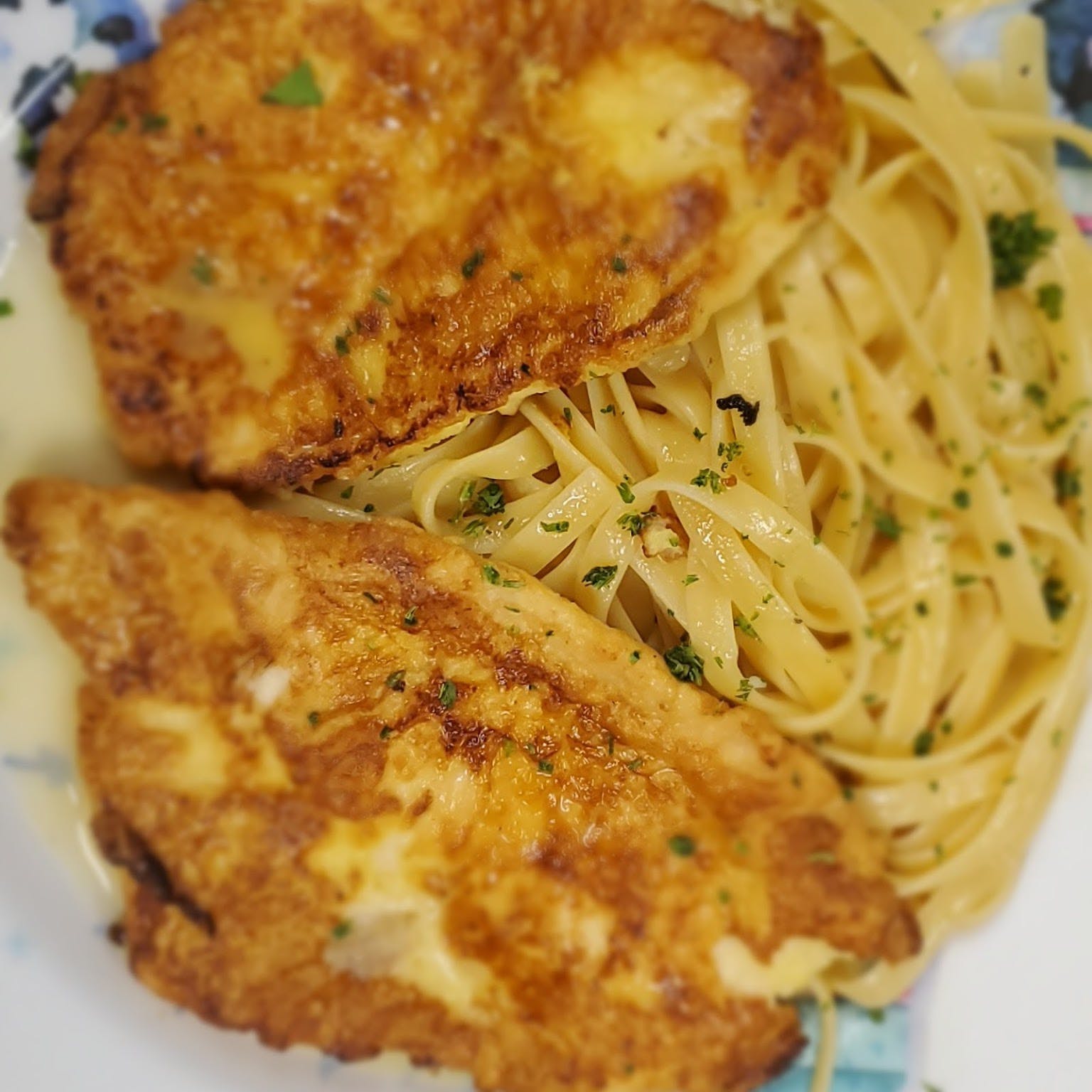 Order Chicken Francese - Entree food online from Verona Pizza & Italian Cuisine store, The Bronx on bringmethat.com