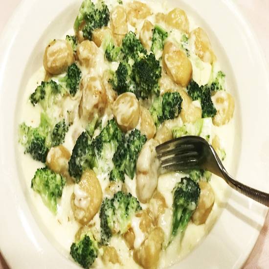 Order Broccoli con Gnocchi food online from Filomena Ristorante store, Washington on bringmethat.com