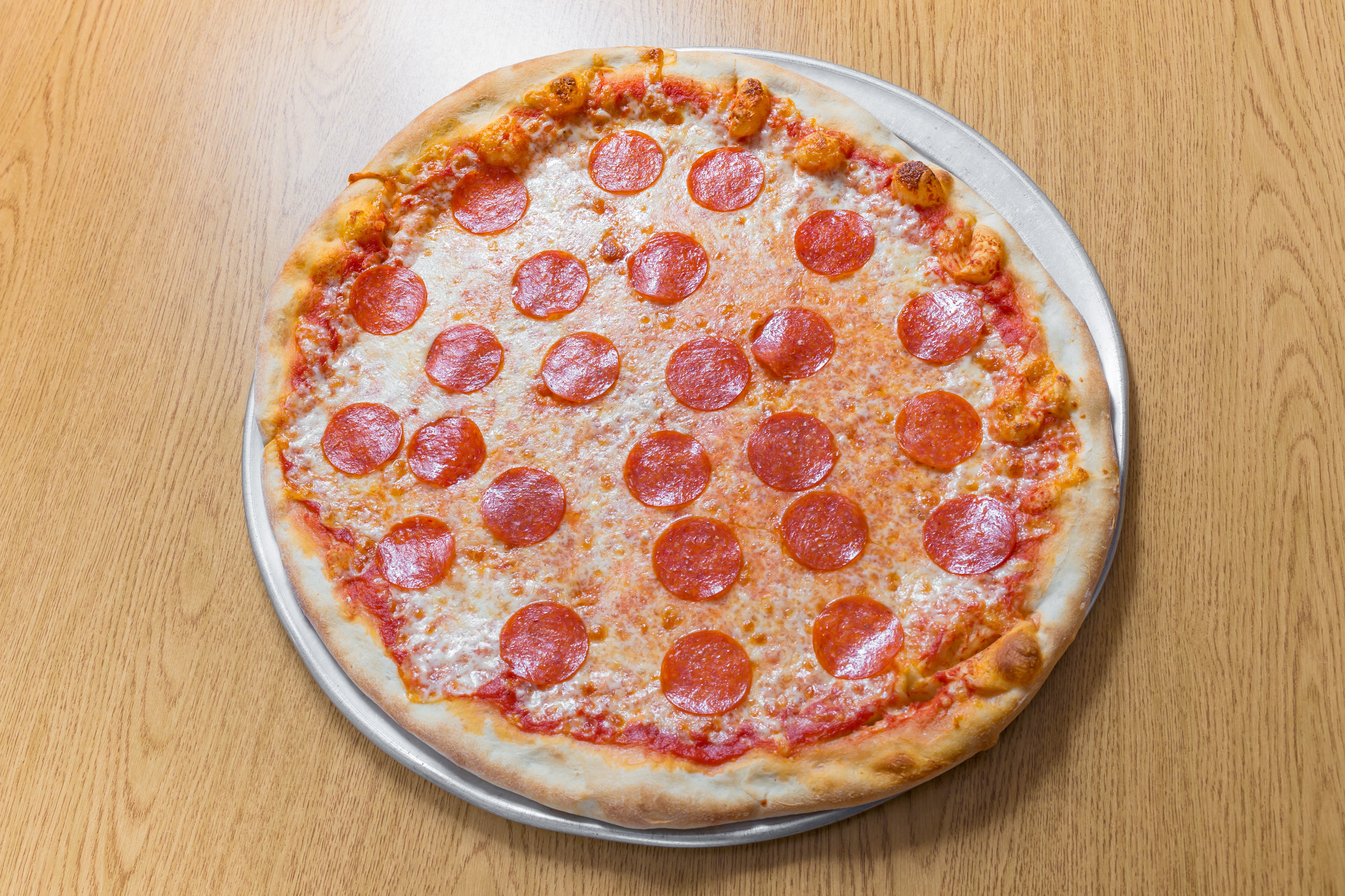 Order Cheddar Cheese & Pepperoni Pizza - Small 14'' food online from Andre's Pizza store, Oxford on bringmethat.com