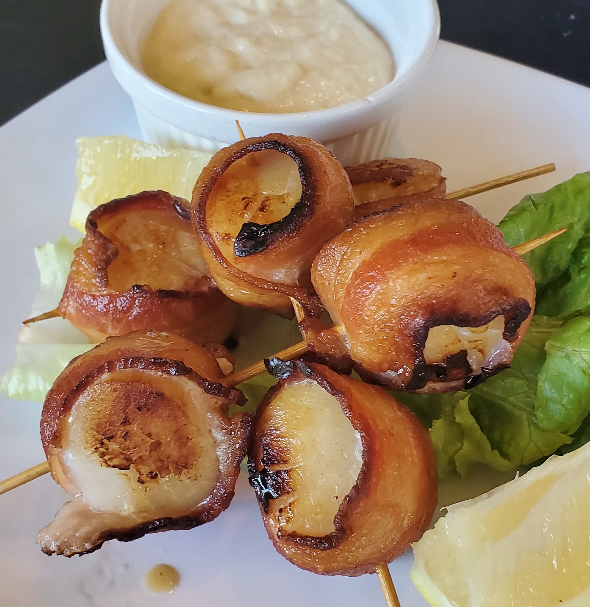 Order Scallops Wrapped in Bacon food online from The Bee Hive Market and Deli store, Whittier on bringmethat.com