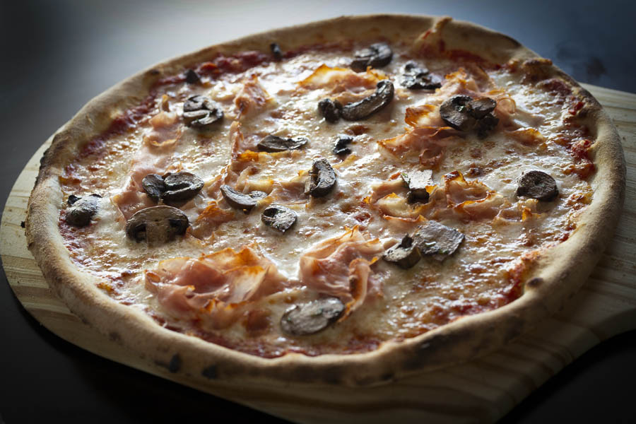Order Cotto e Funghi Pizza food online from Pizzeria Bruno store, Sutton on bringmethat.com