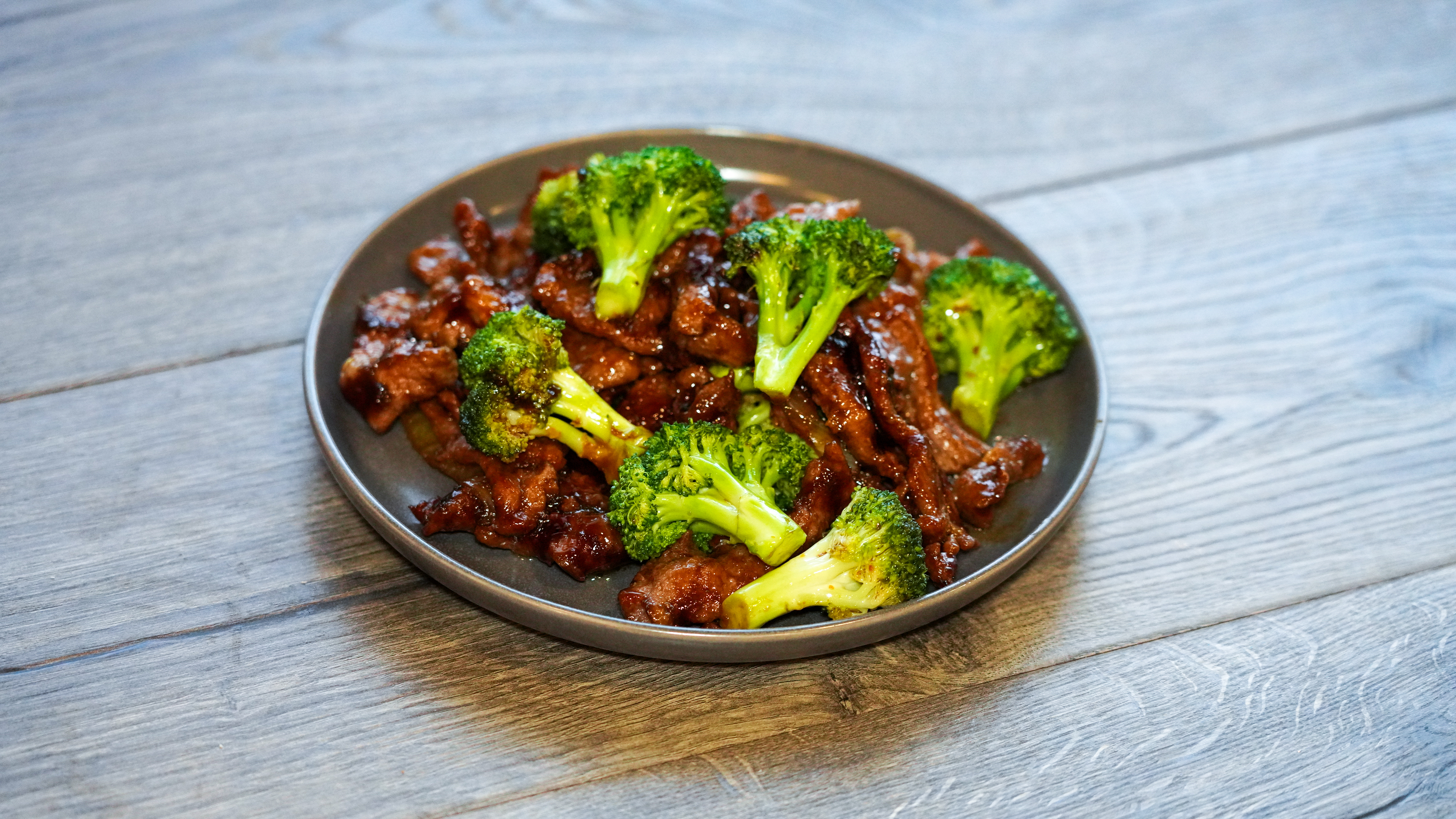 Order Beef And Broccoli Entree / 牛芥蓝 food online from Lin store, Phoenix on bringmethat.com