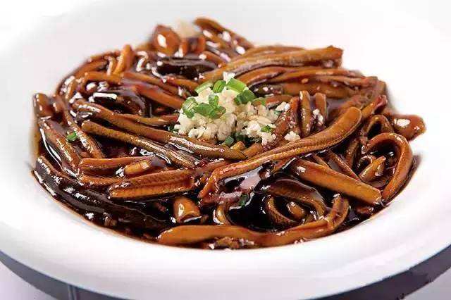 Order 103. Tasty Sauteed Eels (Yellow Chives) food online from Shanghailander Palace store, Hacienda Heights on bringmethat.com