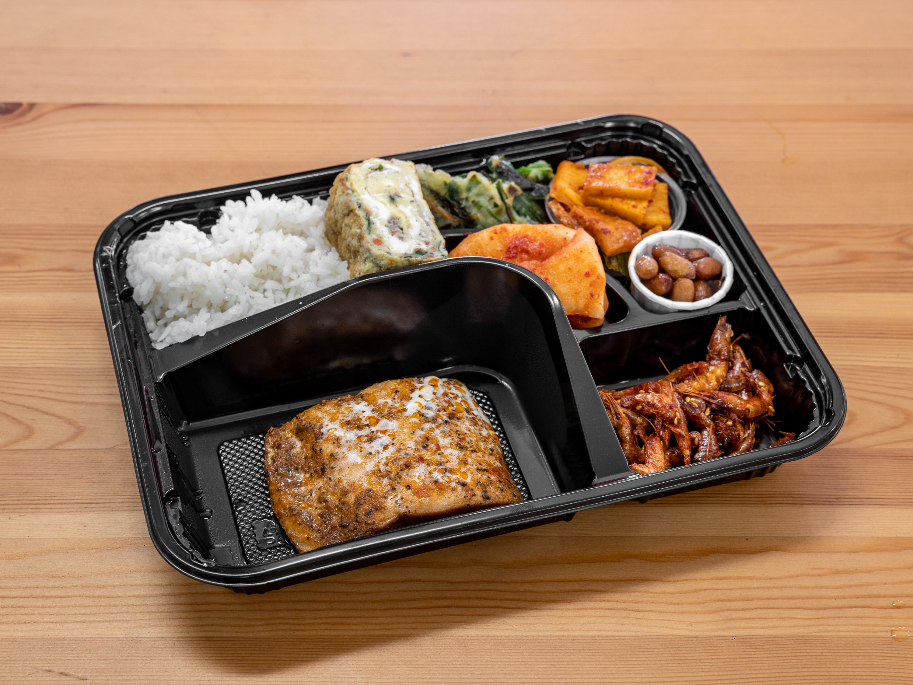 Order Grilled Salmon Bento Box food online from Heartfulmade store, Fullerton on bringmethat.com