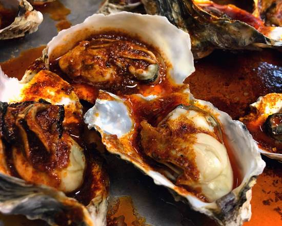 Order Oysters (Steamed) (12 pcs) food online from Florence Crab House store, Florence on bringmethat.com