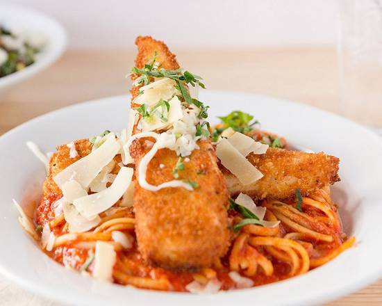 Order Parmesan Chicken Pasta food online from Babbo Italian Eatery store, Mesa on bringmethat.com