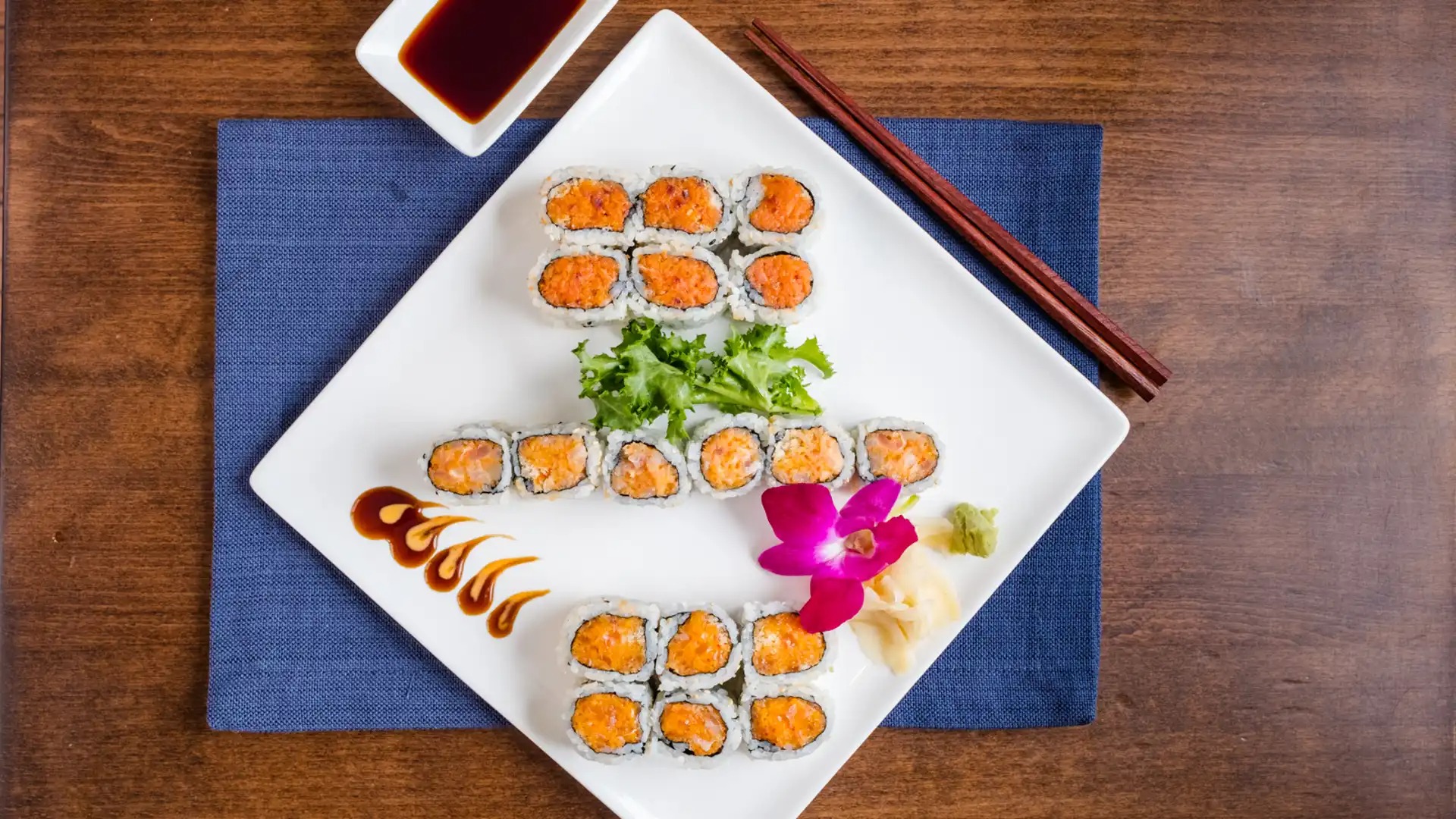 Order Spicy Maki Combo with Crunchy food online from Izumi Japanese Steak House & Sushi Bar store, Windsor Locks on bringmethat.com