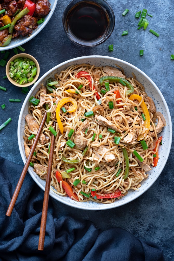 Order Hakka Noodles food online from Kitchen O China store, Jersey City on bringmethat.com
