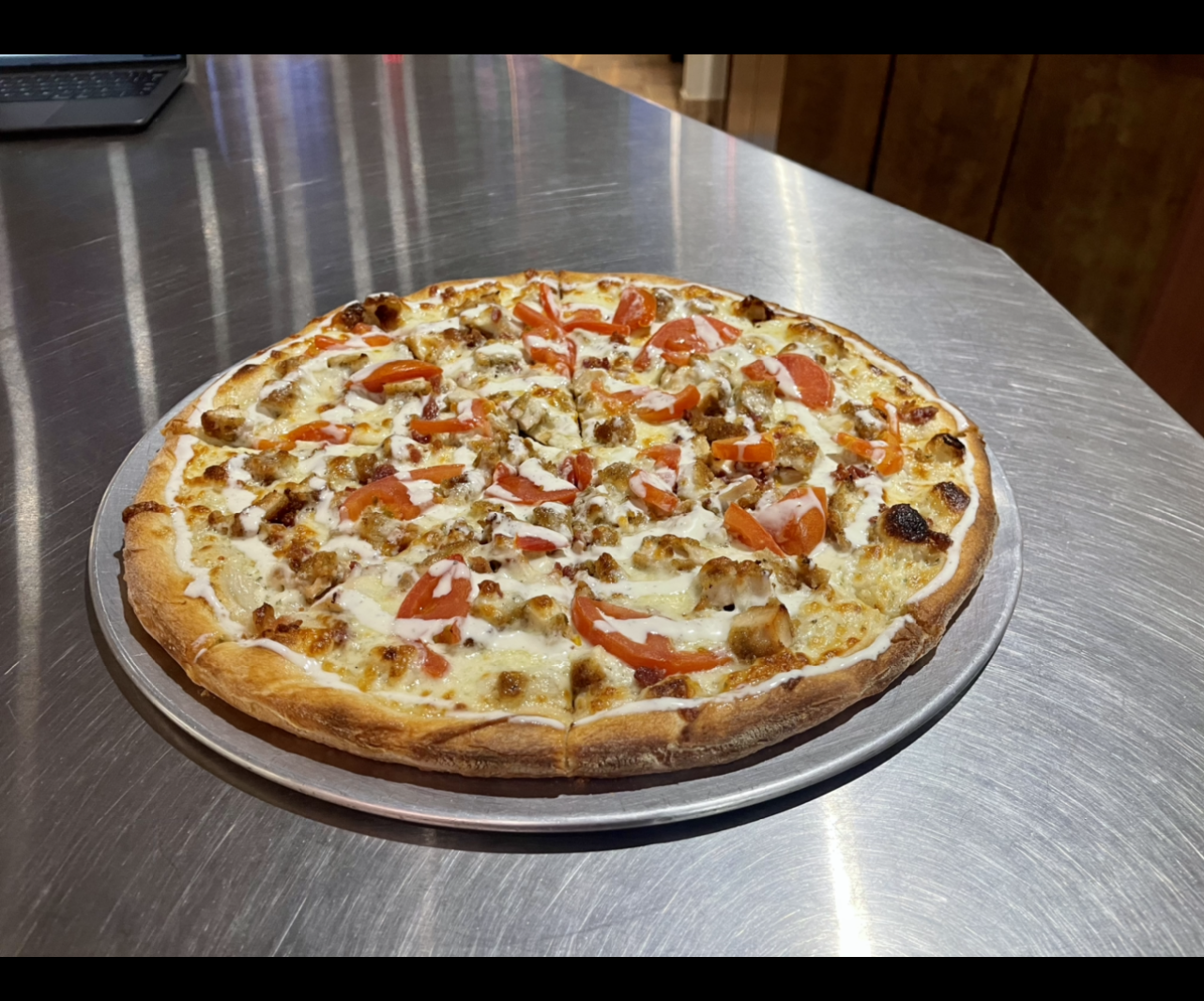 Order Chicken Bacon Ranch Pizza food online from Johnny's Pizza store, Cary on bringmethat.com