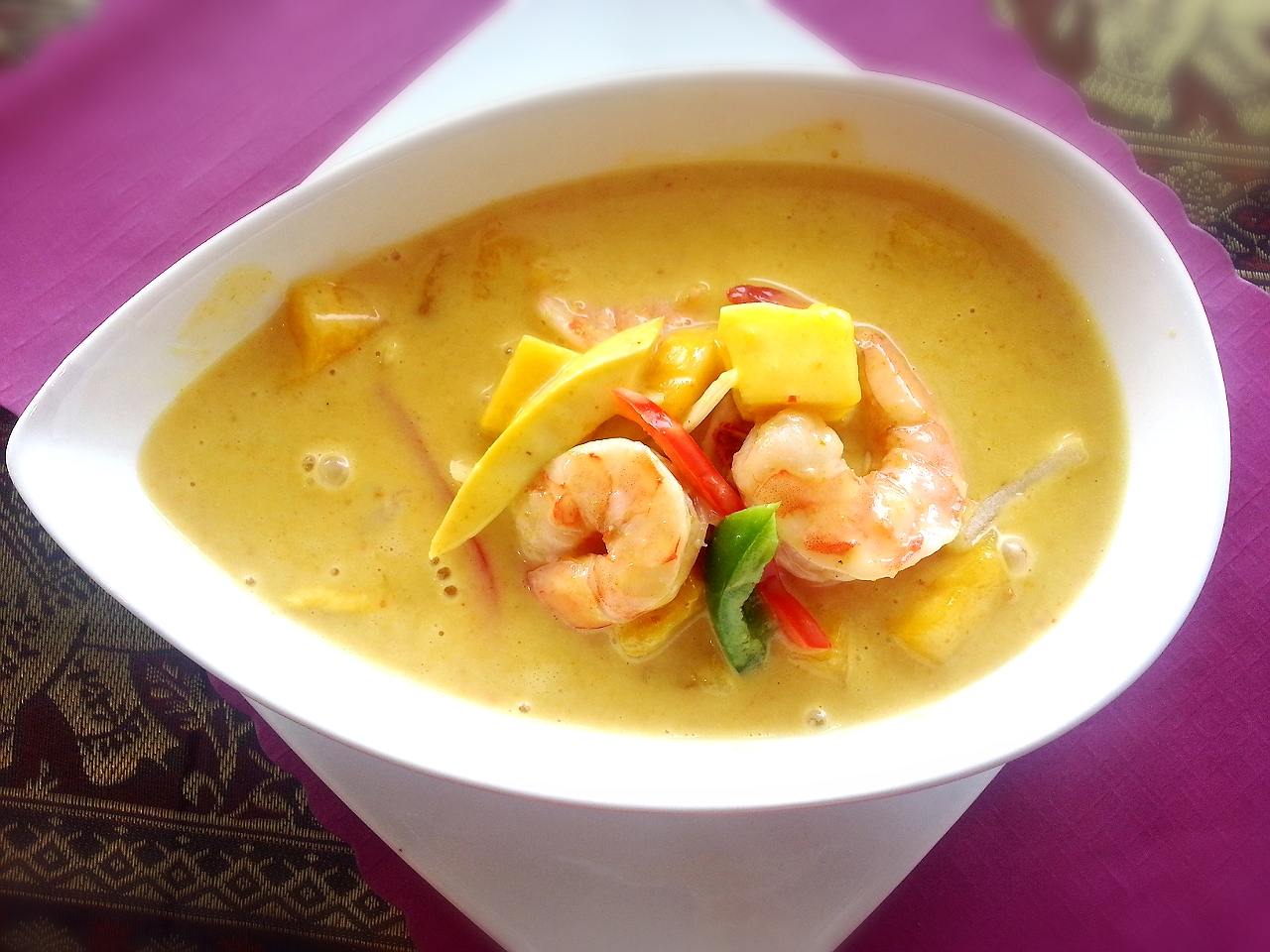 Order Mango Curry food online from Thai Chef Cuisine store, Azusa on bringmethat.com