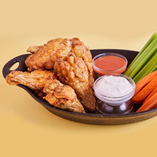 Order Gojuchang Wings food online from Sinatra Pizza store, Los Angeles on bringmethat.com
