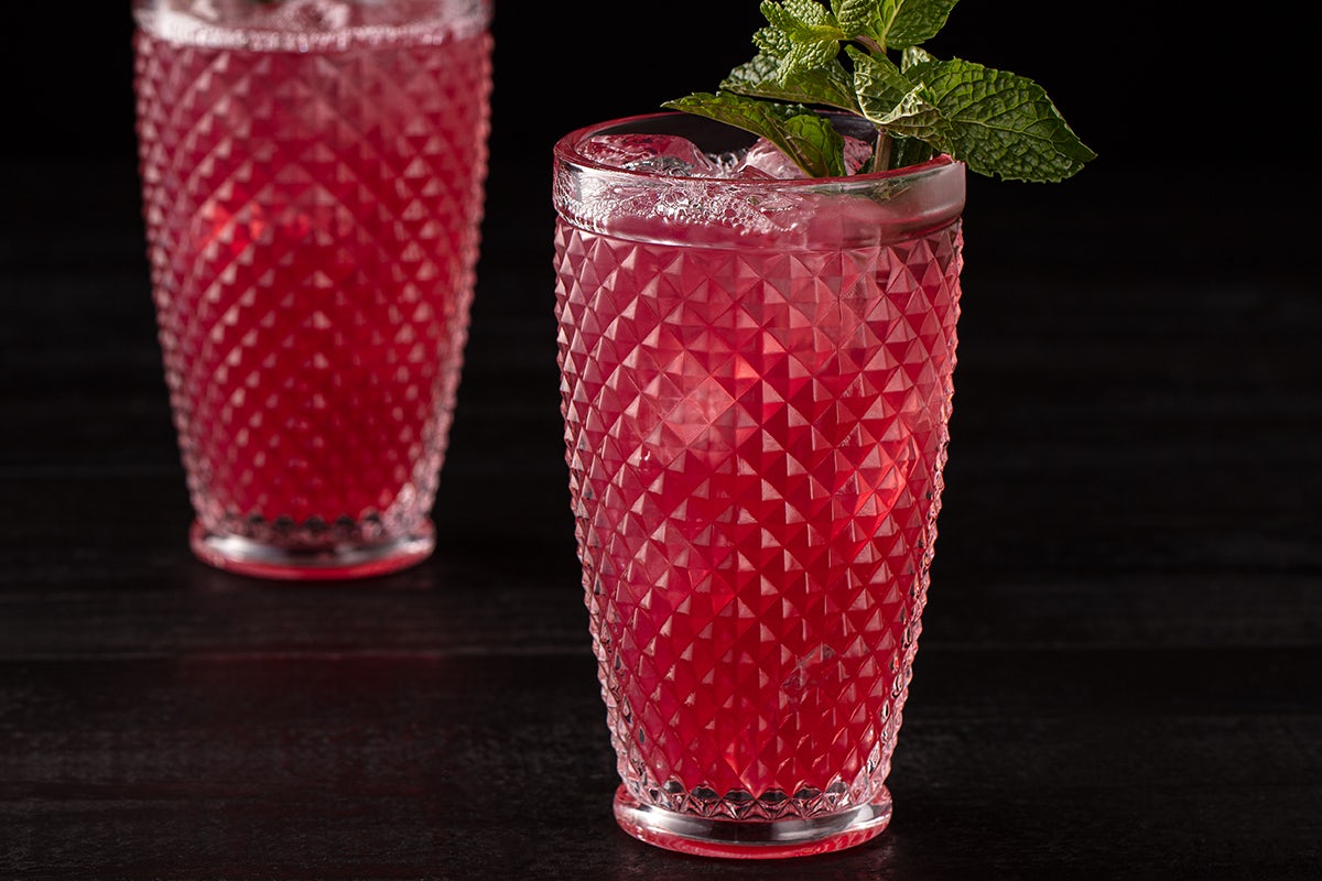 Order Pomegranate Lemonade food online from P.F. Changs China Bistro store, Dublin on bringmethat.com