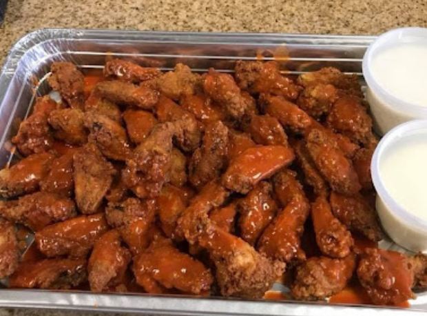 Order Hot Buffalo Wings food online from Italy's Best III Pizzeria store, Toms River on bringmethat.com