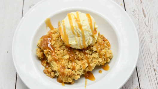 Order Crabby Apple Crumble food online from Joes Crab Shack store, Sandy on bringmethat.com
