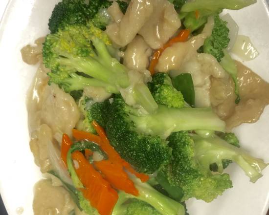 Order Chicken with Broccoli food online from China Garden store, Mill Creek on bringmethat.com