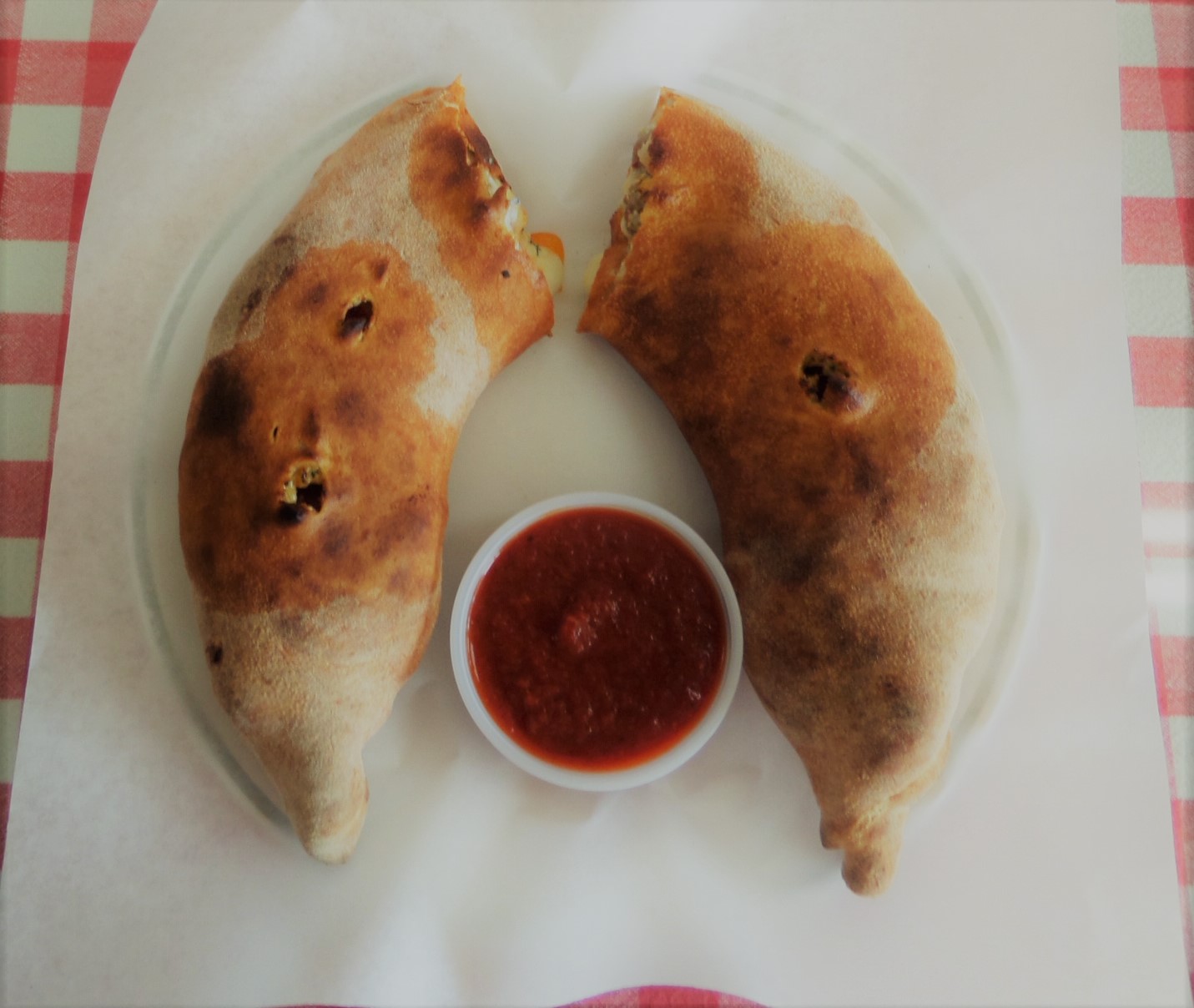 Order Calzone food online from Guido's Pizza and Pasta store, Winnetka on bringmethat.com
