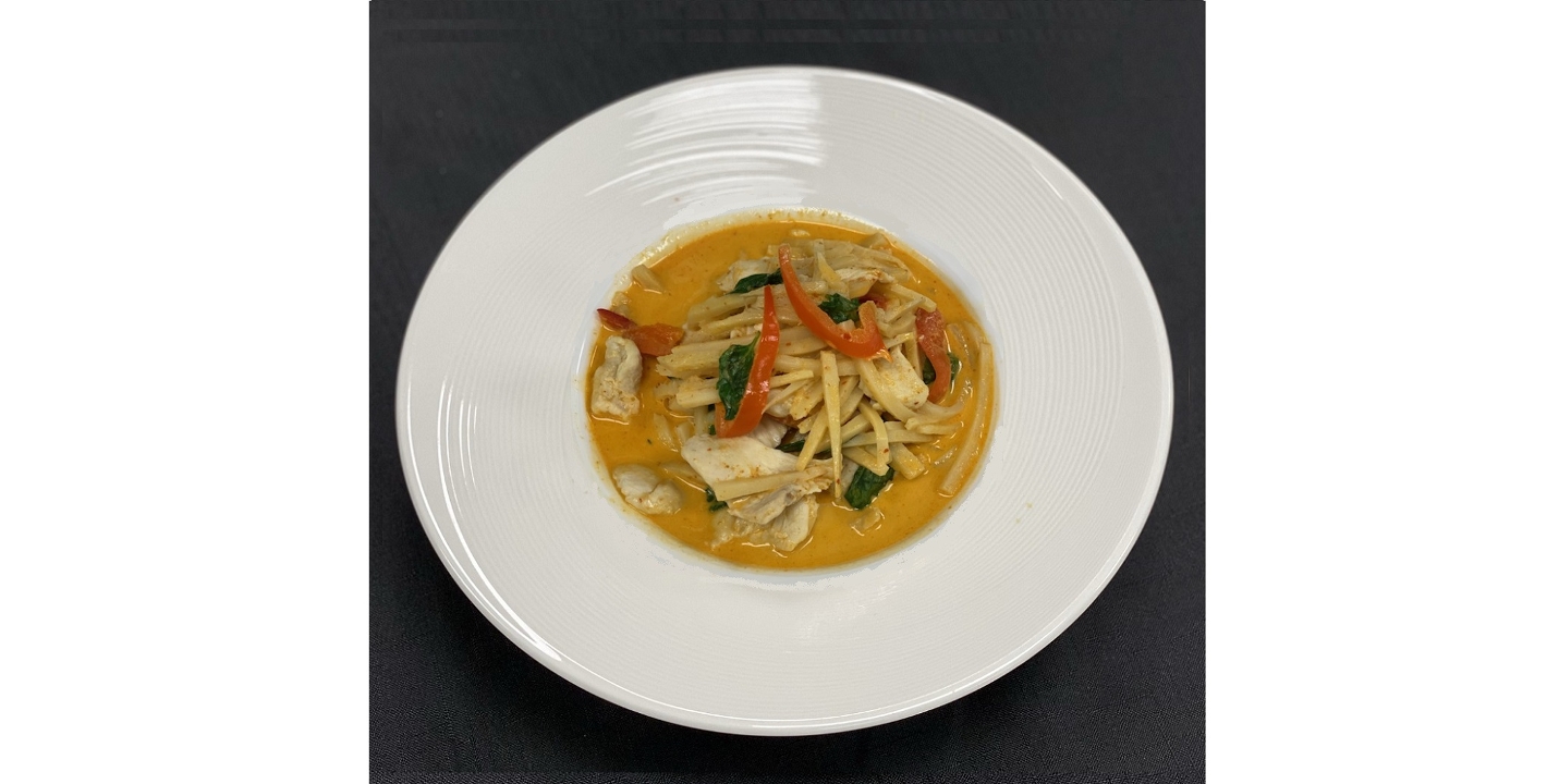 Order Red Curry Chicken food online from Modern Thai Restaurant store, Tyrone on bringmethat.com