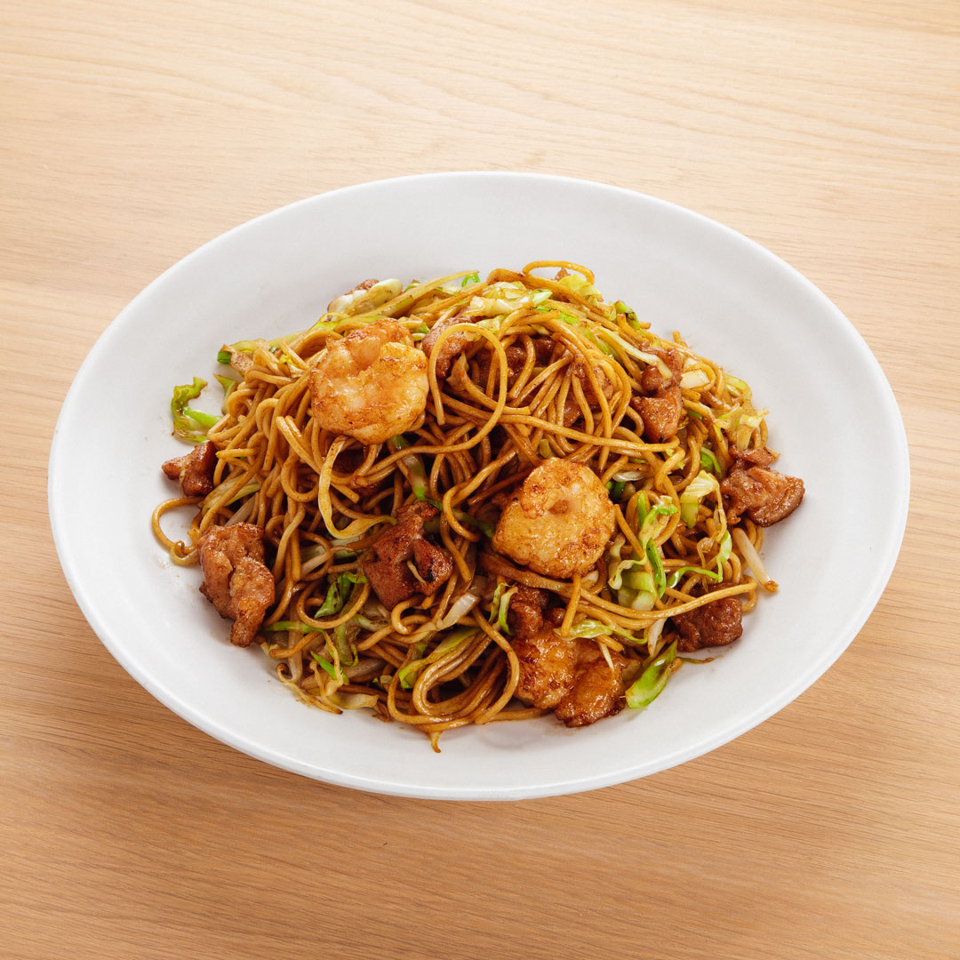 Order 73. Chicken and Shrimp Chow Mein food online from Tasty Noodle House store, Irvine on bringmethat.com