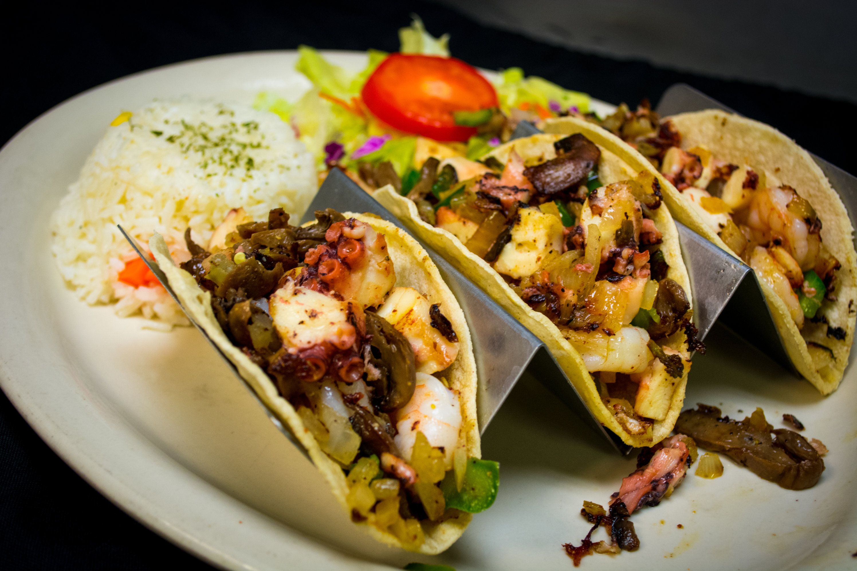 Order Tacos Marineros food online from La Jaiba Shrimp House store, Mcallen on bringmethat.com