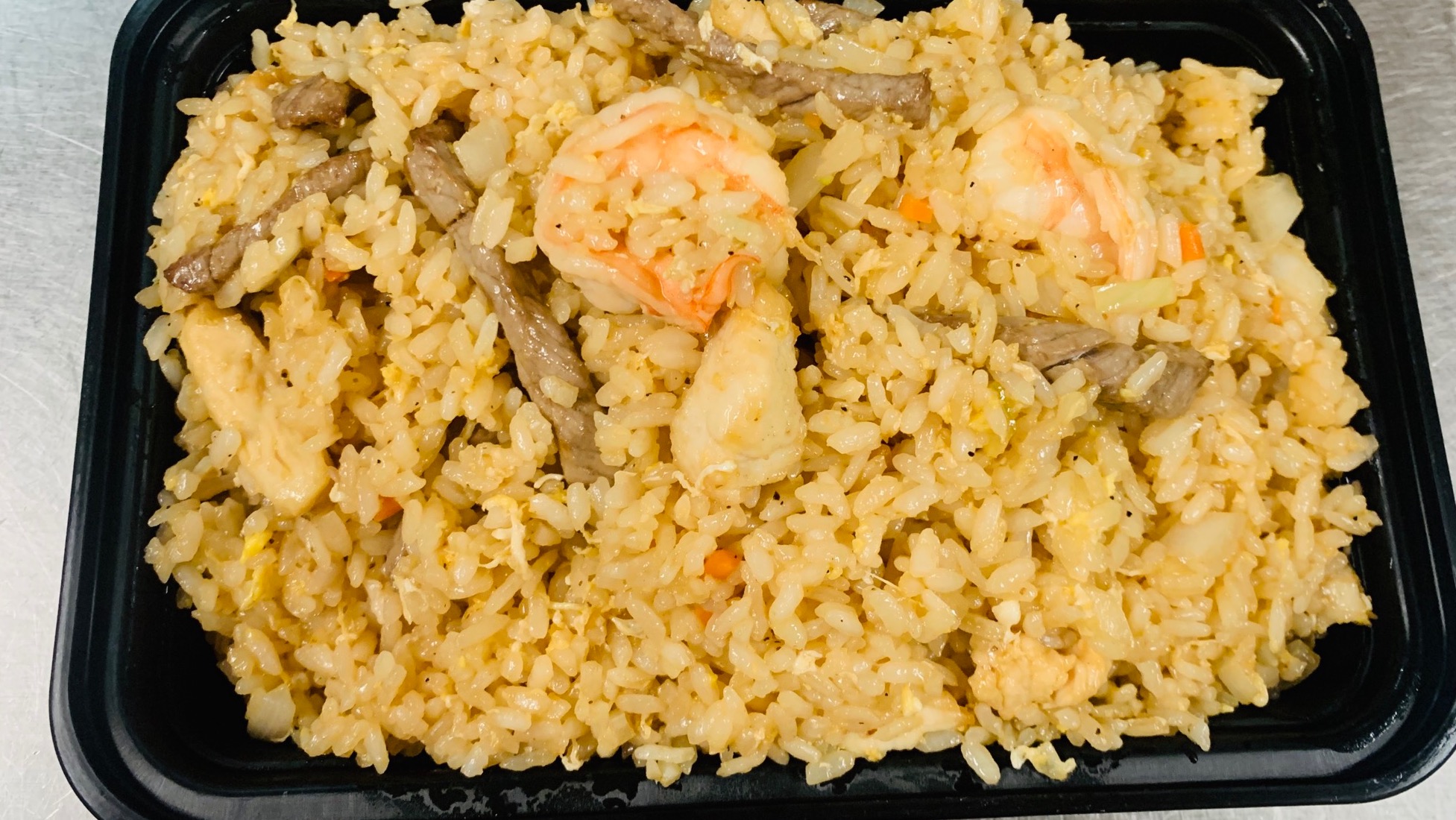 Order 5. House Special Fried Rice food online from Tomodachi Japanese Steakhouse & Sushi Bar store, Royersford on bringmethat.com