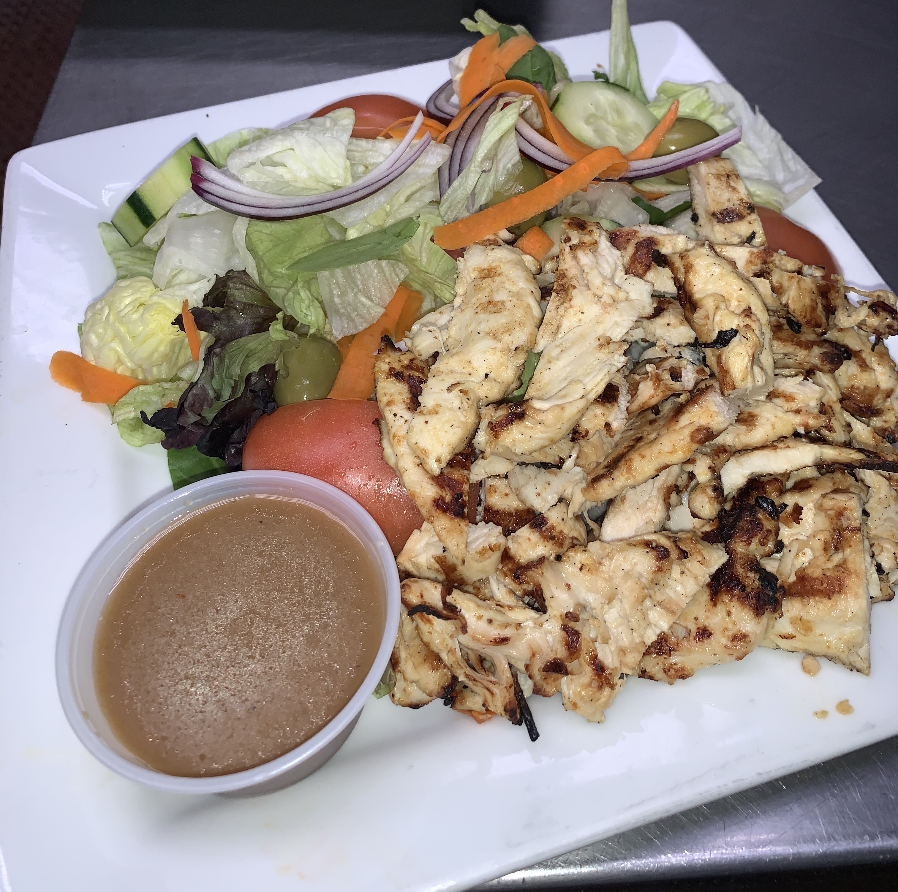 Order House Garden Salad with Grilled Chicken food online from Calabria Pizza store, Shrub Oak on bringmethat.com