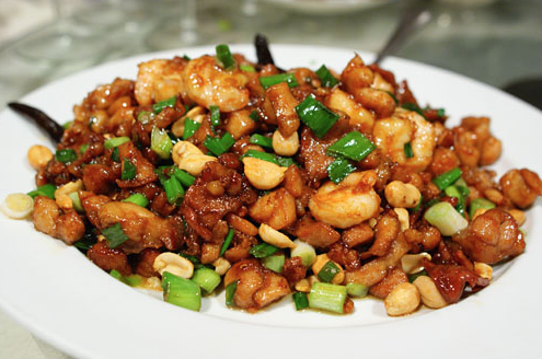 Order Kung Pao Beef food online from Sakura Asian Bistro store, Richmond on bringmethat.com